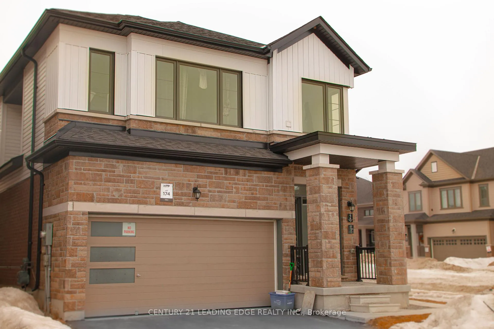 Photo 2 of 2 Ludlow Drive E, Barrie, Rural Barrie Southeast — HOMEH