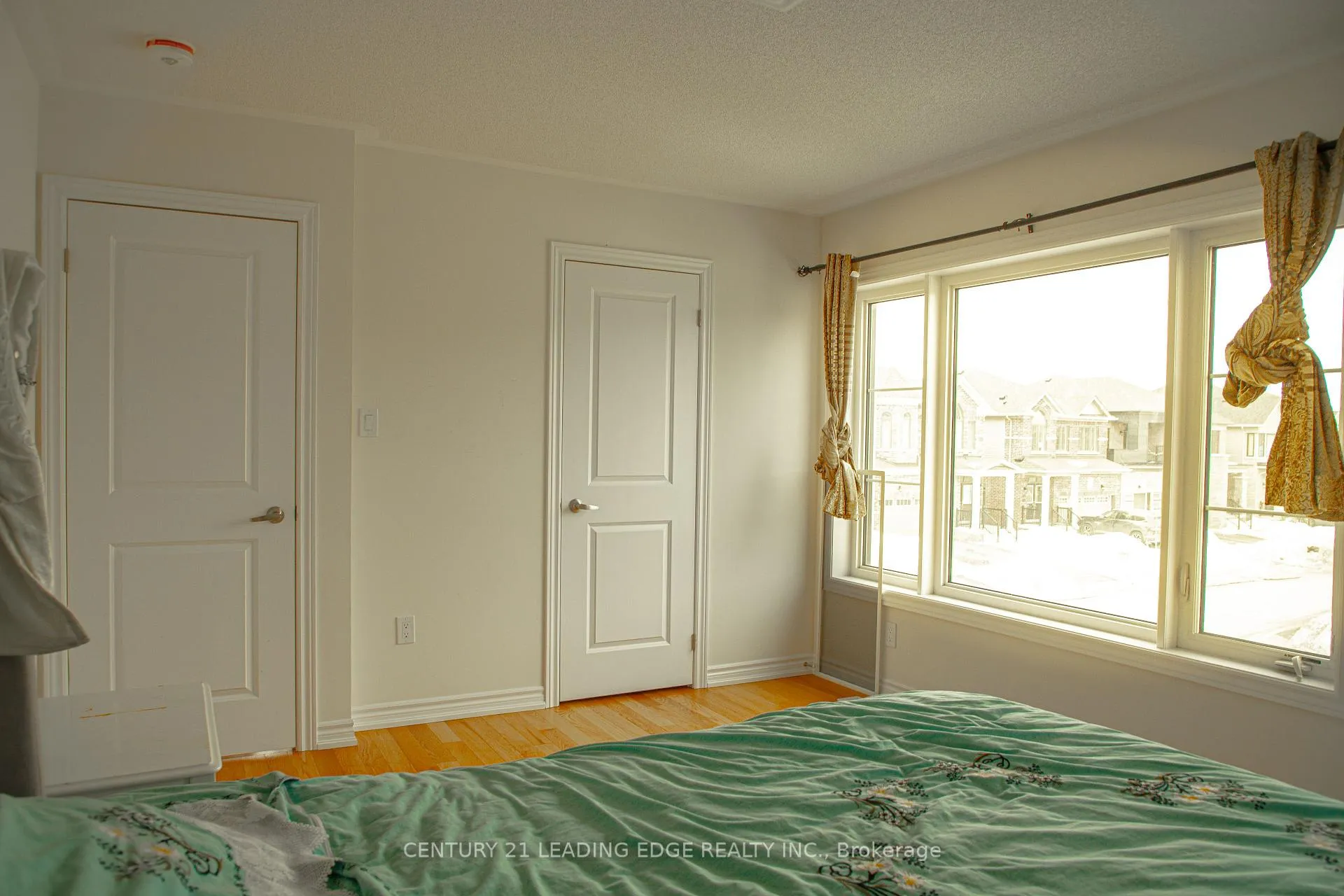 Photo 13 of 2 Ludlow Drive E, Barrie, Rural Barrie Southeast — HOMEH
