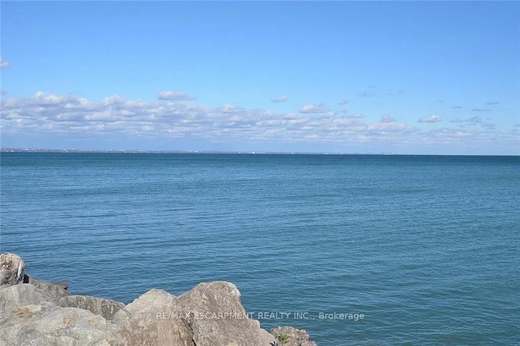 Photo 2 of Unit 628, 101 Shoreview Place, Hamilton, Lakeshore — HOMEH
