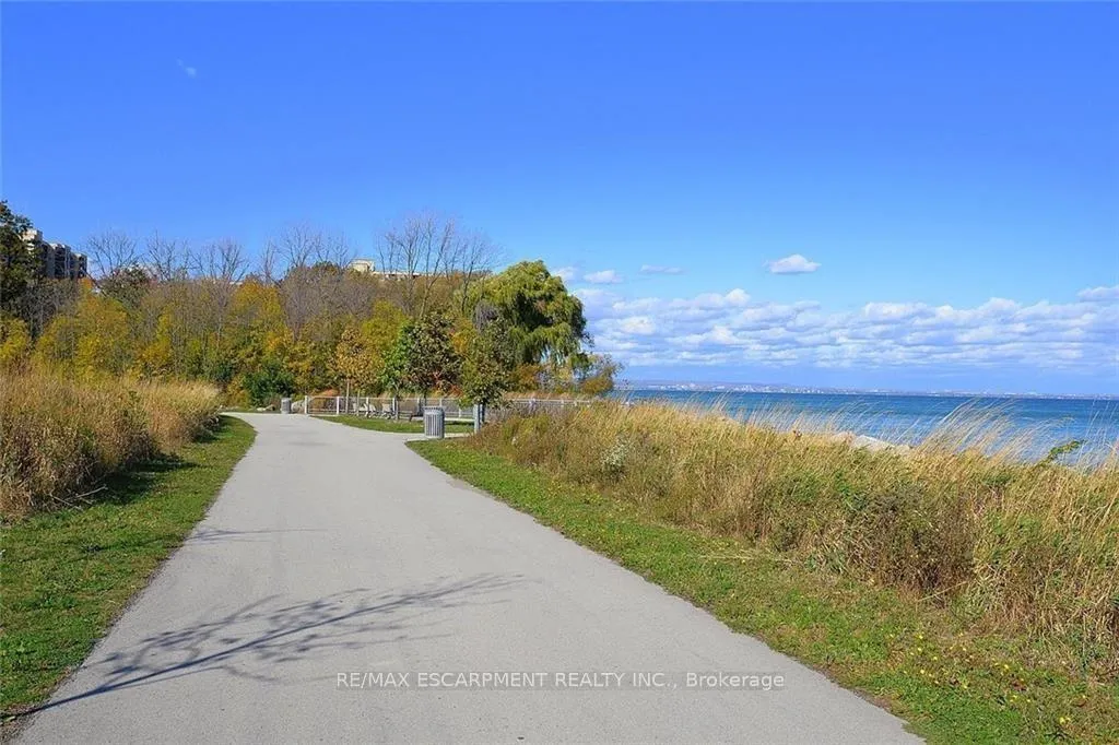 Photo 9 of Unit 628, 101 Shoreview Place, Hamilton, Lakeshore — HOMEH