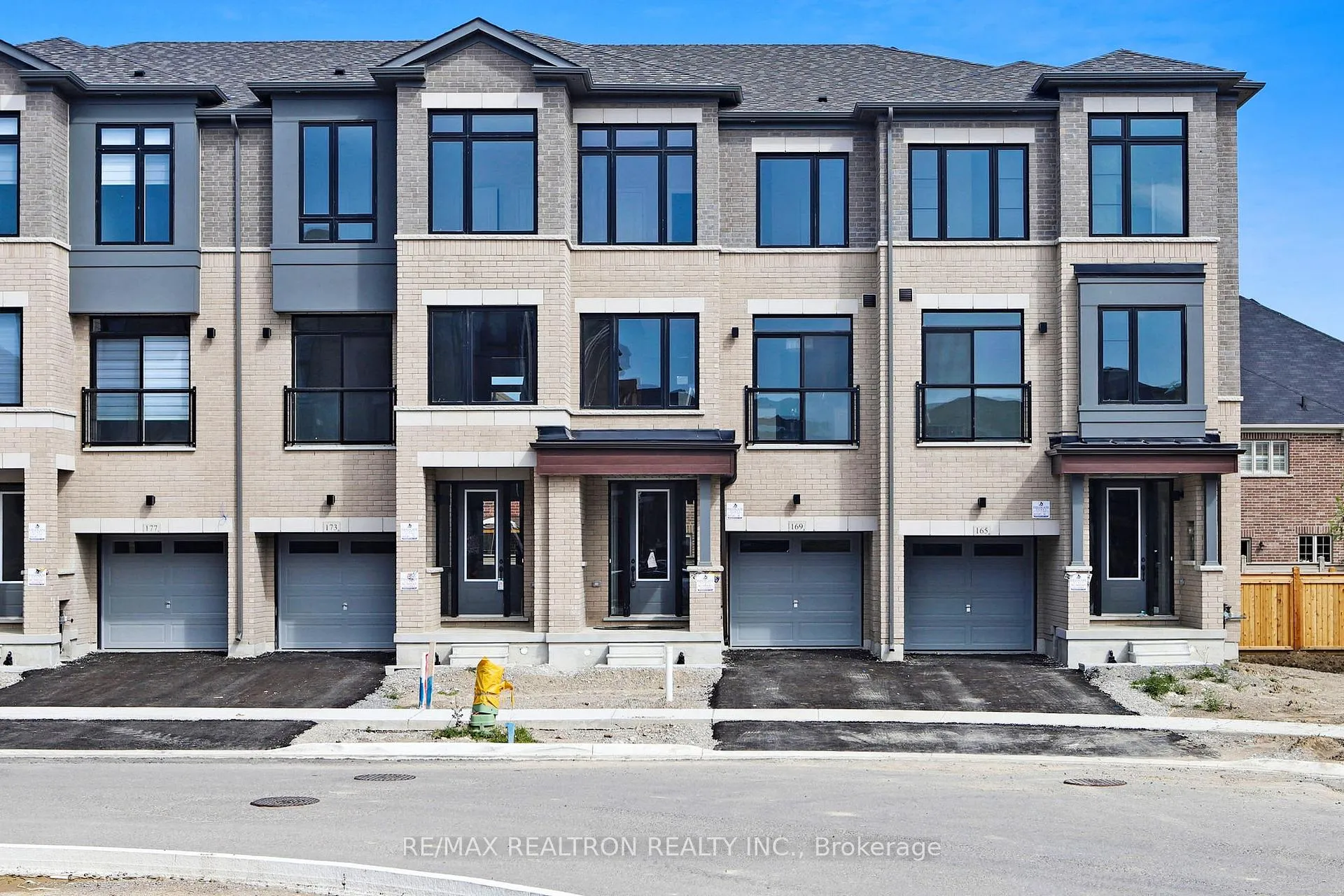 Front of 169 Tennant Circle