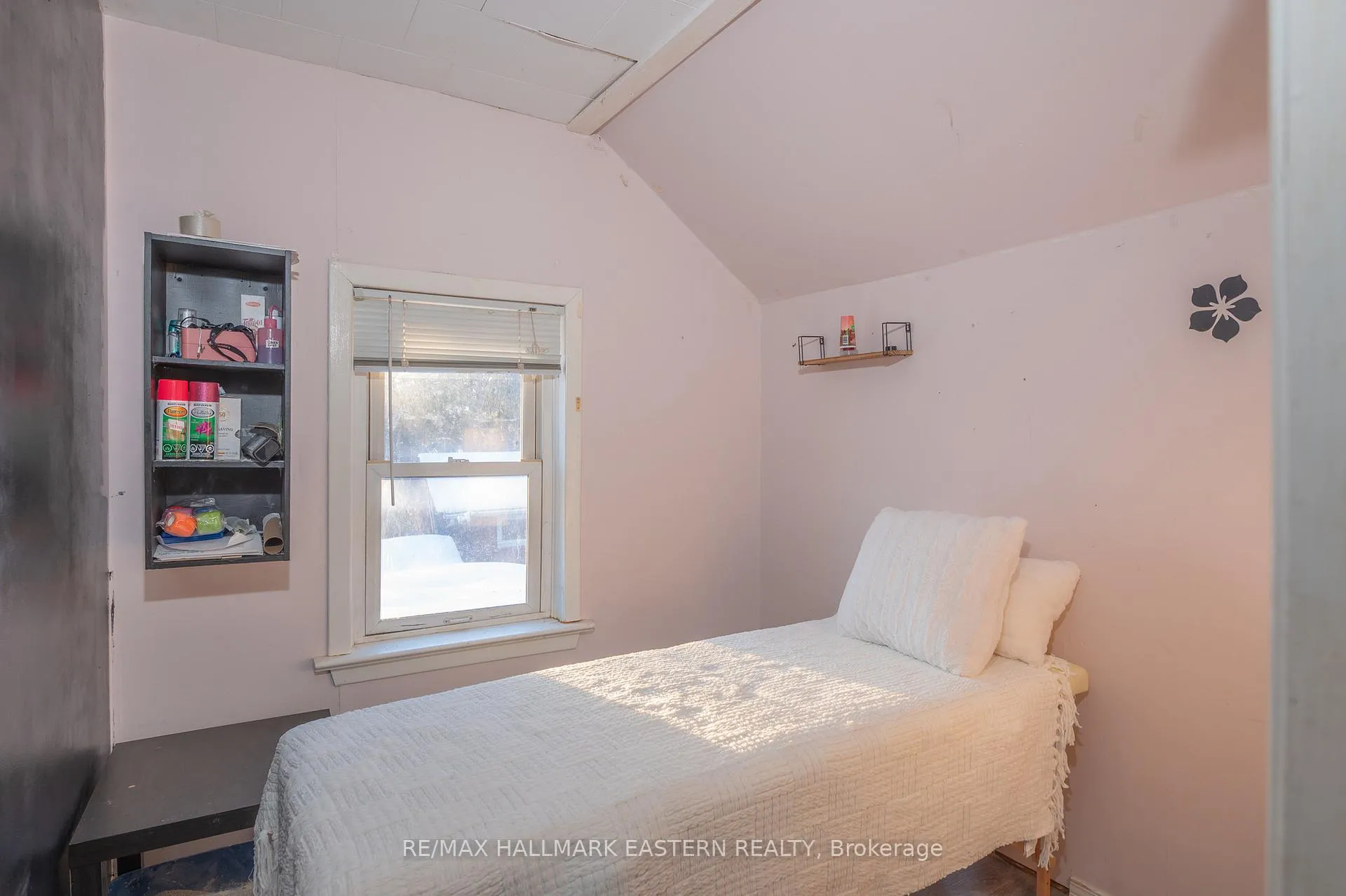 Photo 22 of 1031 High Street, Peterborough, Otonabee Ward 1 — HOMEH