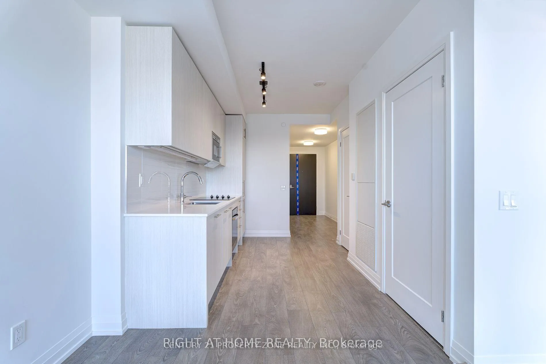 Photo 11 of Unit 1609, 286 Main Street, Toronto, East End-Danforth — HOMEH