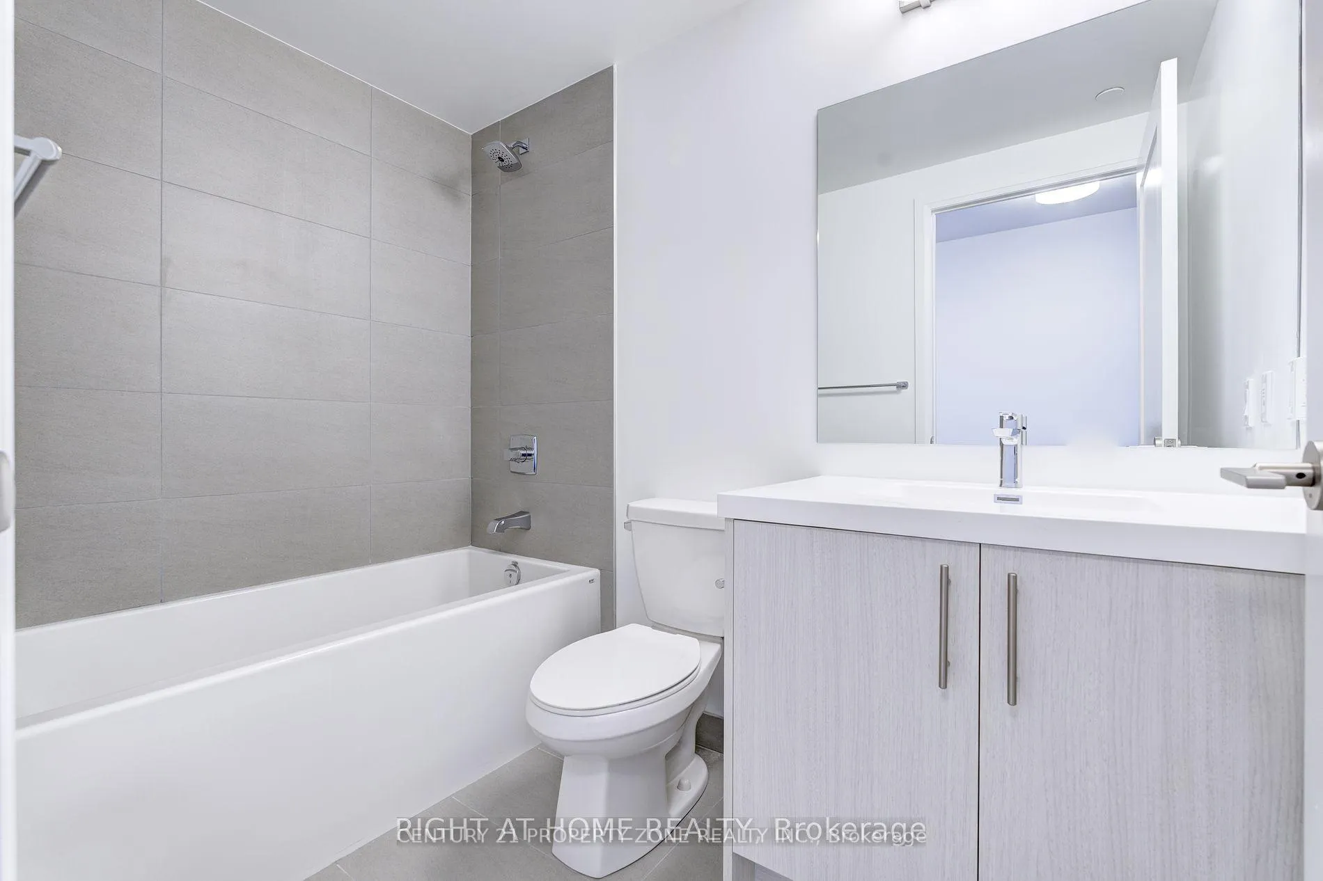 Photo 21 of Unit 1609, 286 Main Street, Toronto, East End-Danforth — HOMEH