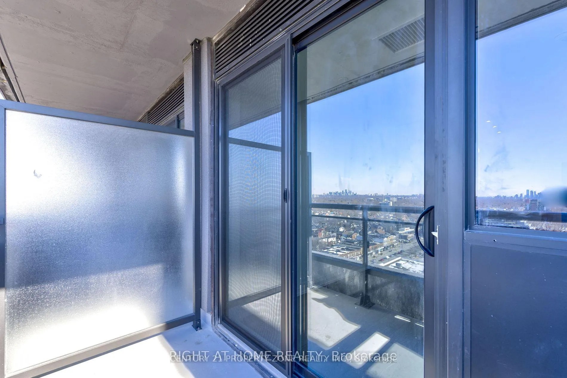 Photo 23 of Unit 1609, 286 Main Street, Toronto, East End-Danforth — HOMEH