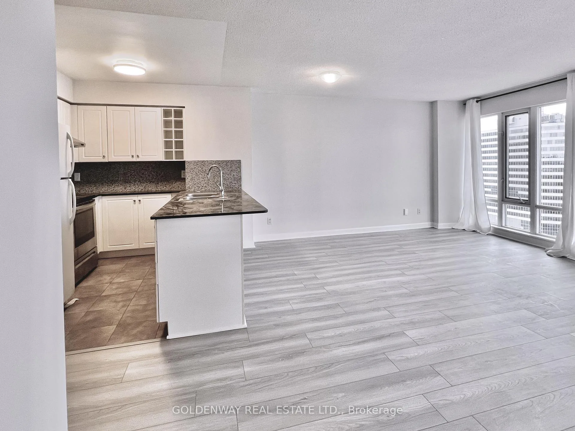 Photo 8 of Unit 3513, 210 Victoria Street, Toronto, Church-Yonge Corridor — HOMEH