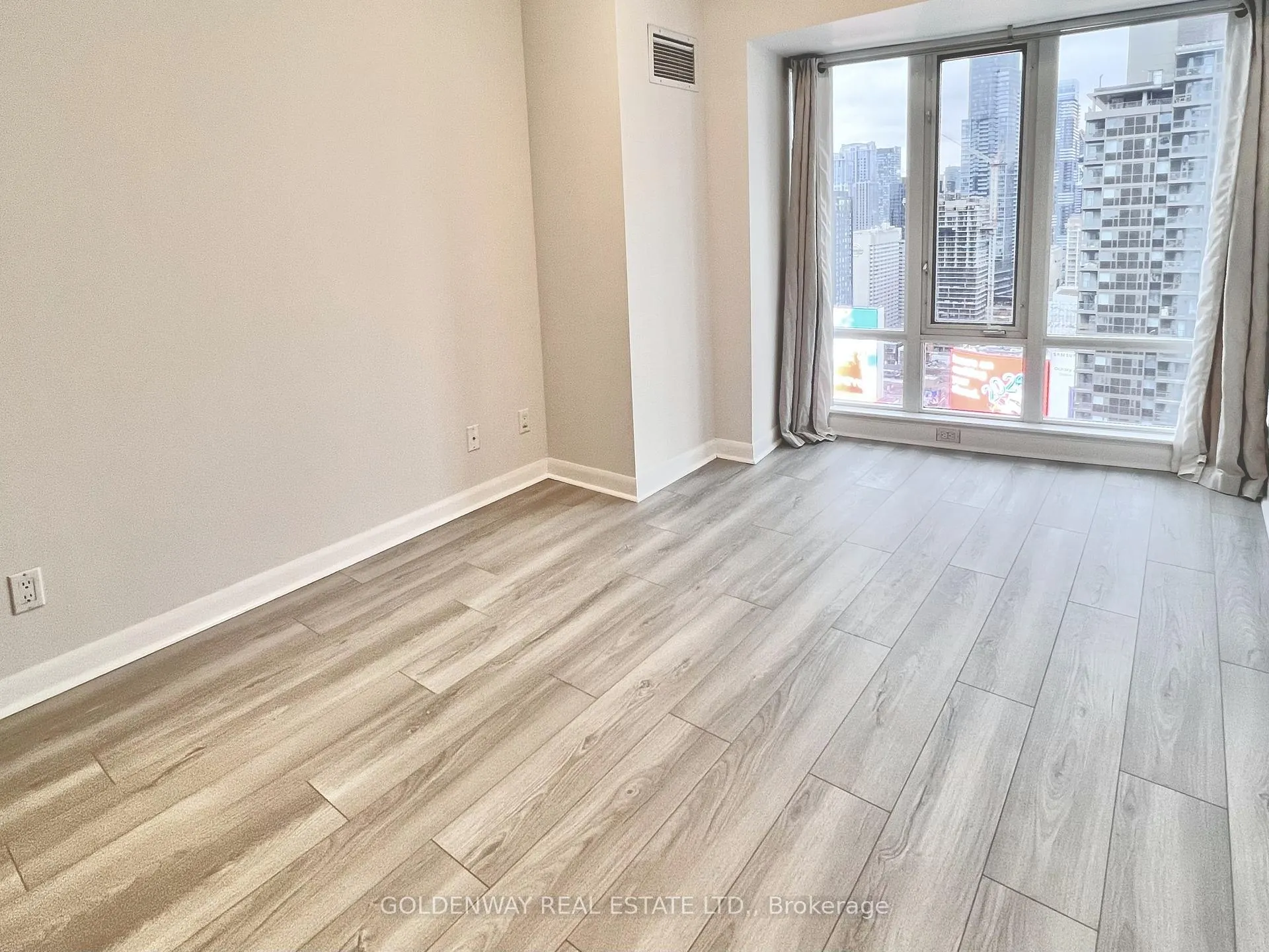 Photo 11 of Unit 3513, 210 Victoria Street, Toronto, Church-Yonge Corridor — HOMEH