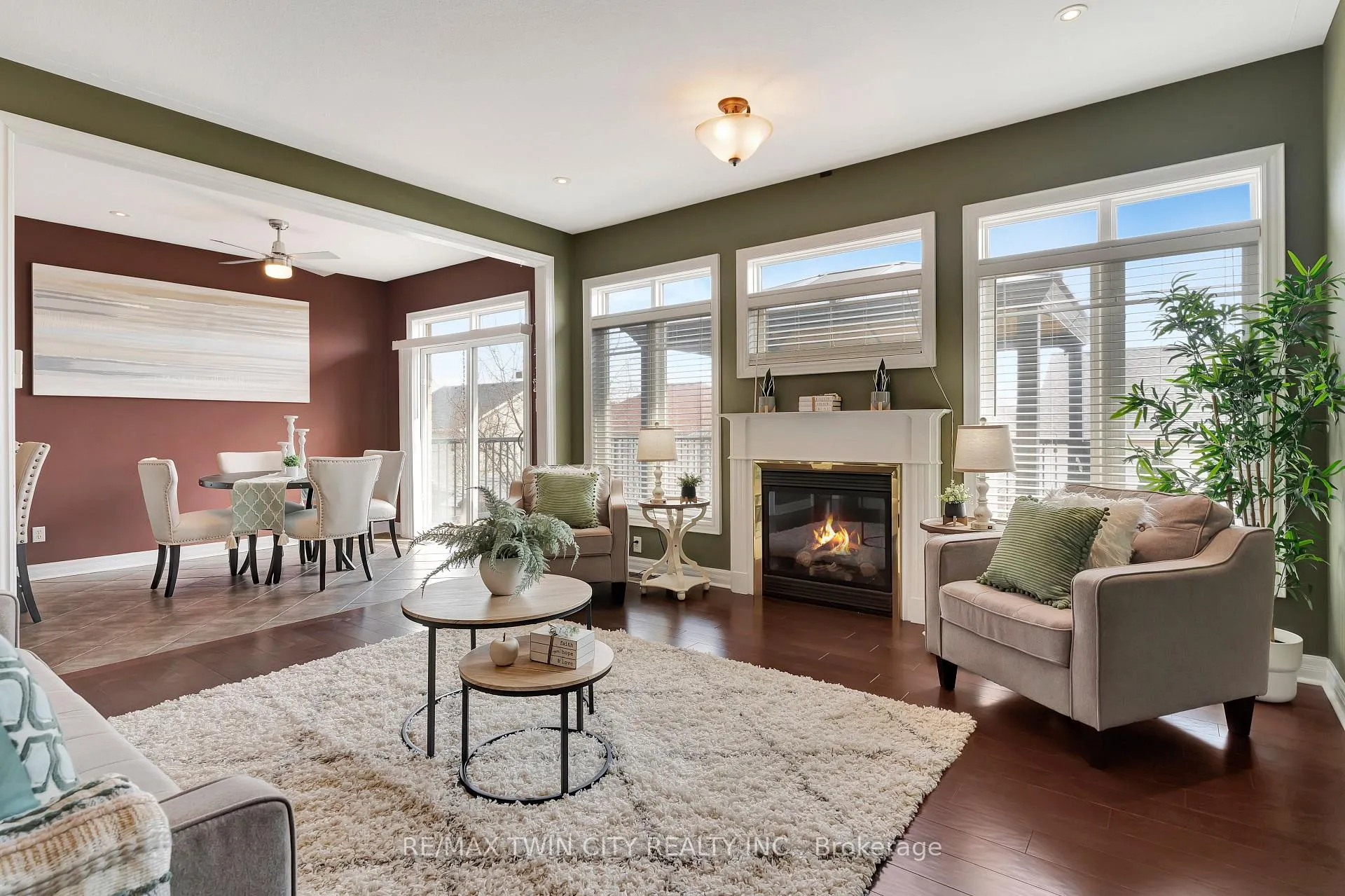 Photo 11 of 330 Pine Valley Drive, Kitchener — HOMEH
