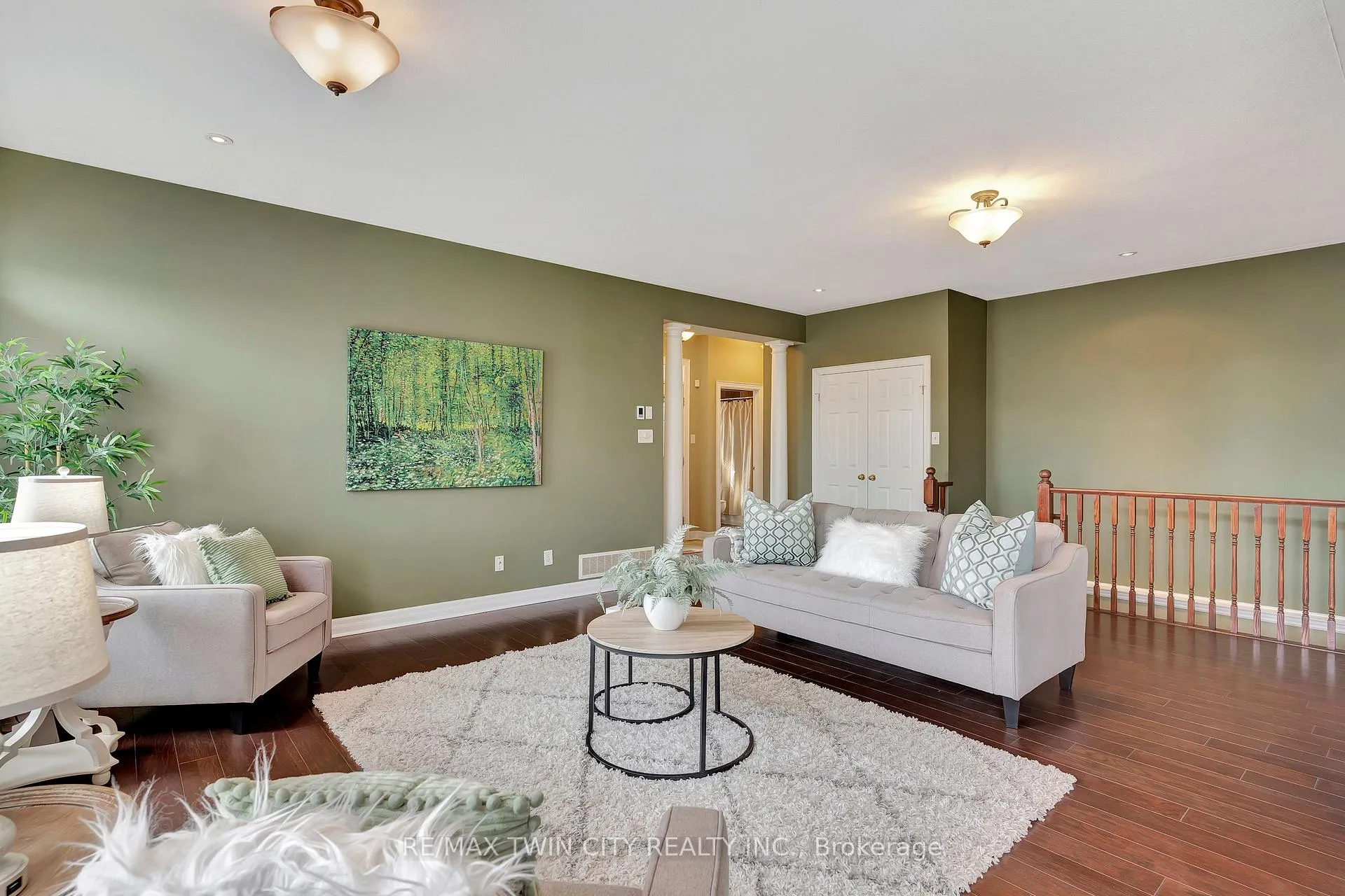 Photo 13 of 330 Pine Valley Drive, Kitchener — HOMEH