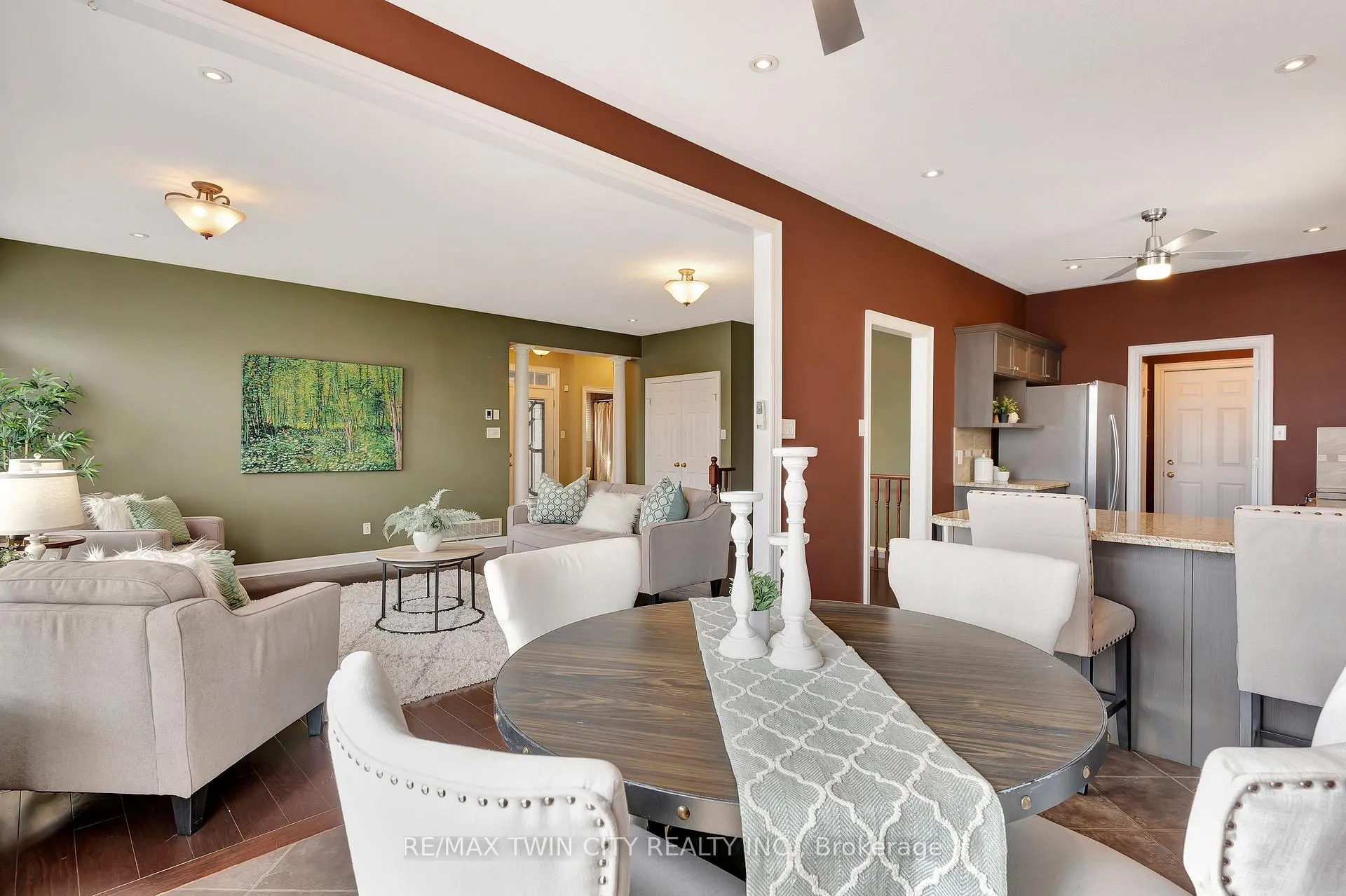 Photo 16 of 330 Pine Valley Drive, Kitchener — HOMEH