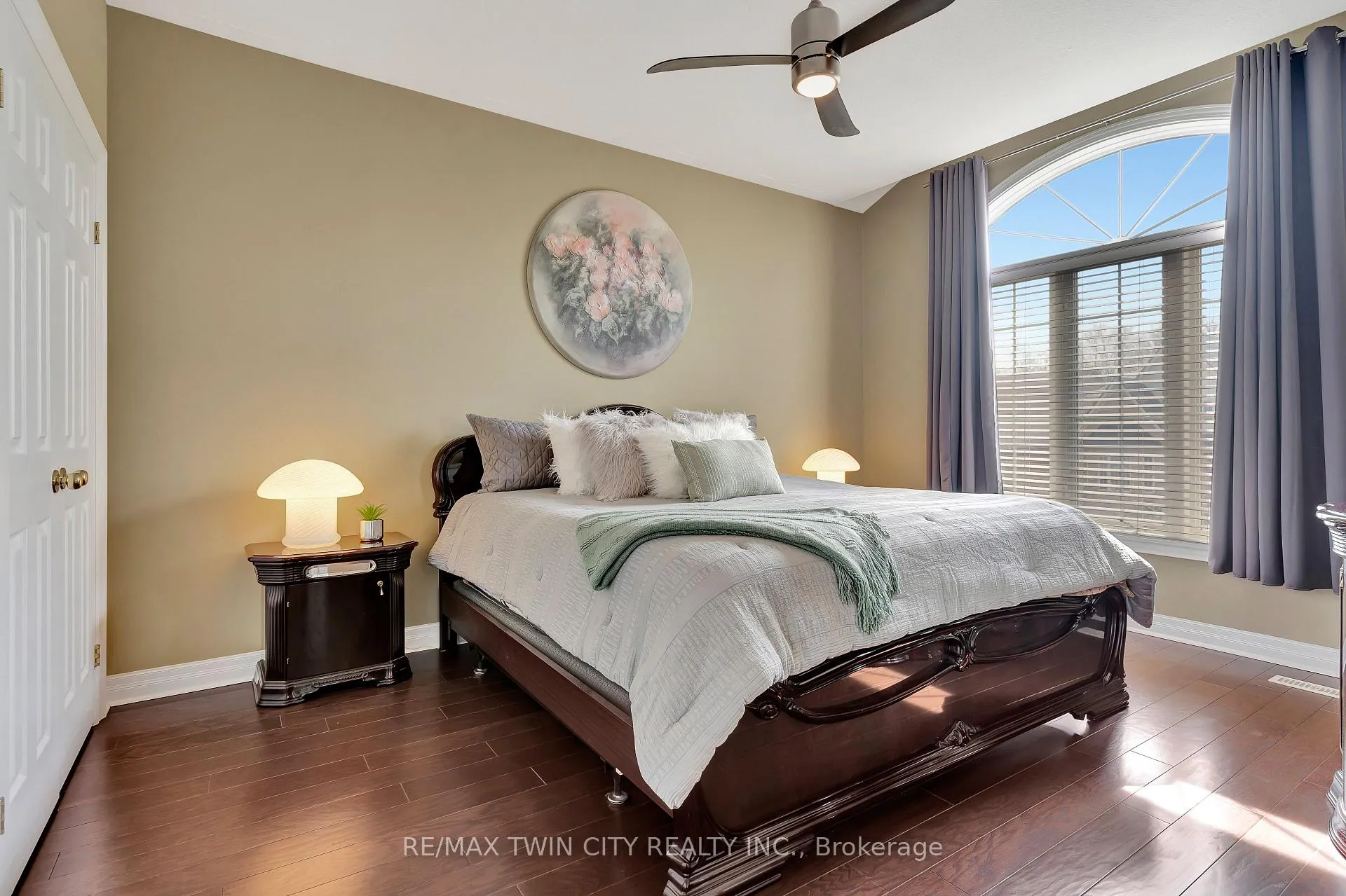 Photo 25 of 330 Pine Valley Drive, Kitchener — HOMEH