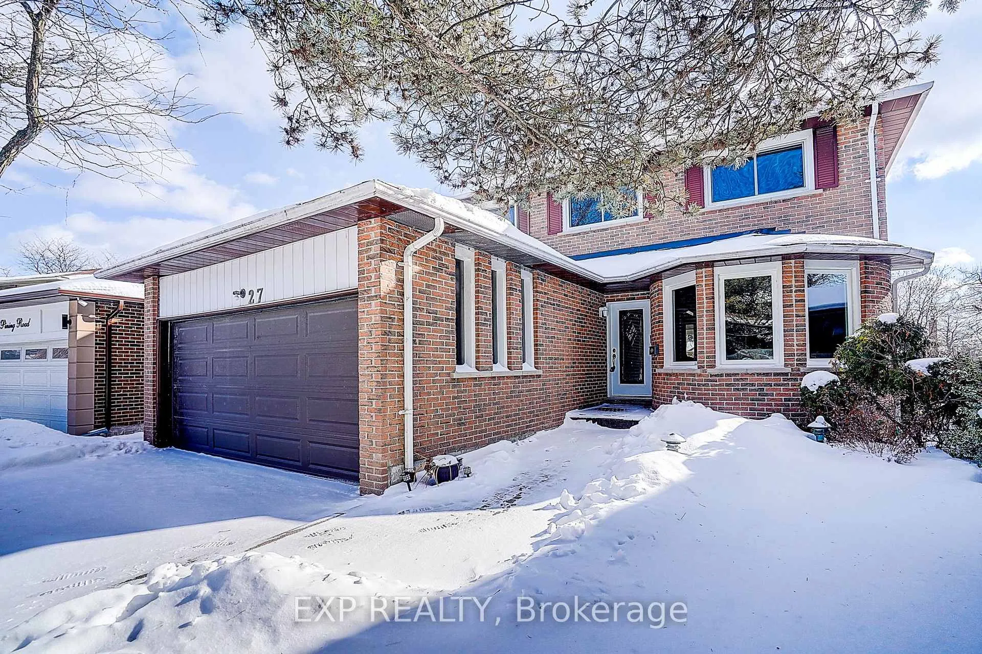 Photo 2 of 27 Pining Road, Markham, Aileen-Willowbrook — HOMEH