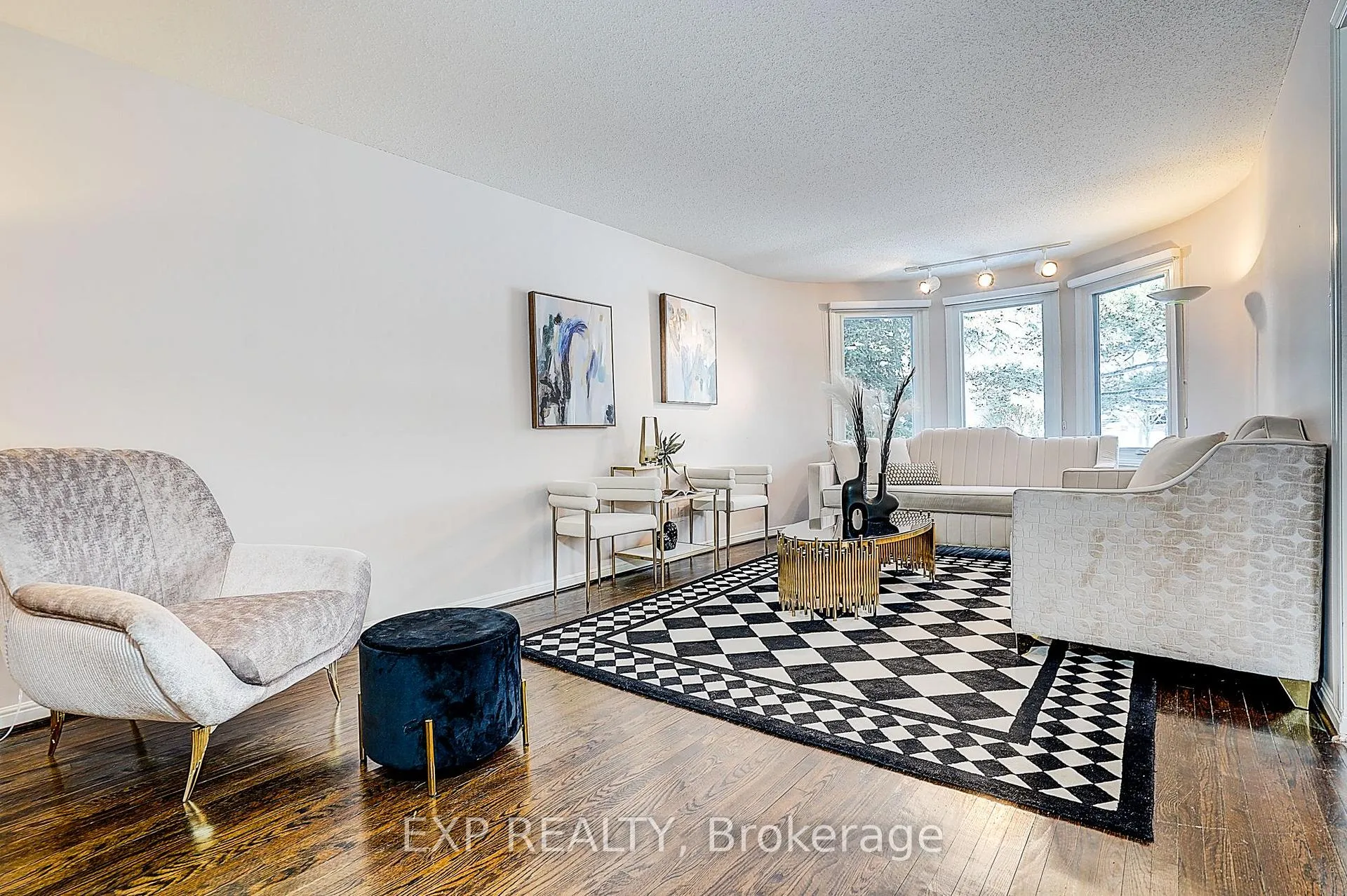 Photo 7 of 27 Pining Road, Markham, Aileen-Willowbrook — HOMEH