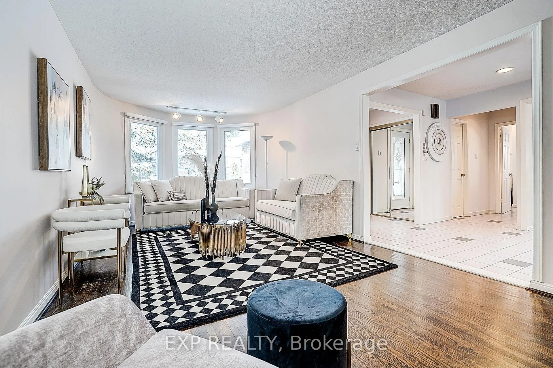 Photo 8 of 27 Pining Road, Markham, Aileen-Willowbrook — HOMEH