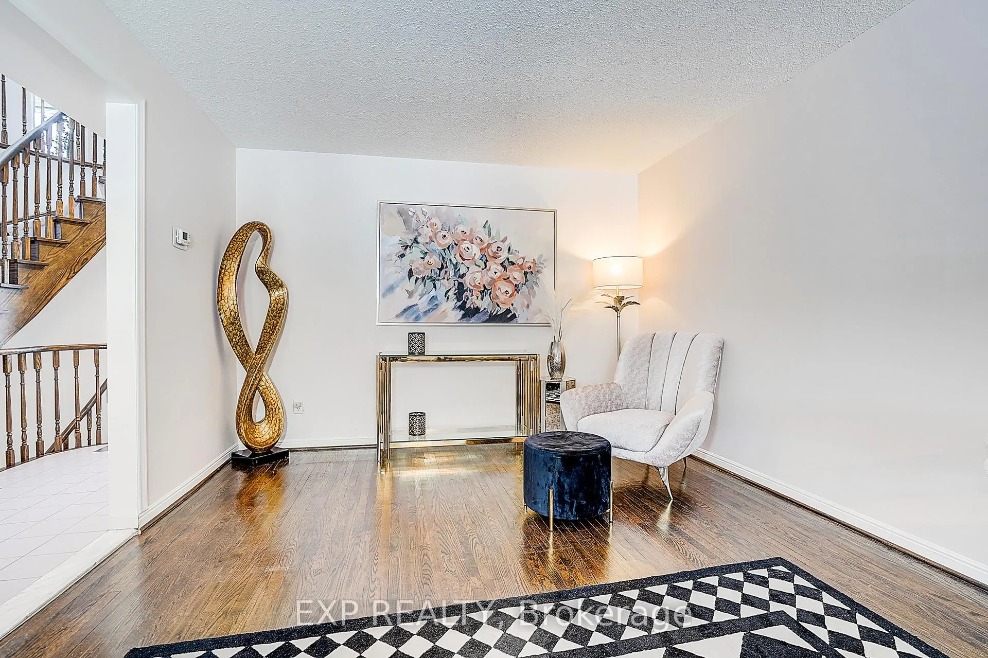 Photo 10 of 27 Pining Road, Markham, Aileen-Willowbrook — HOMEH