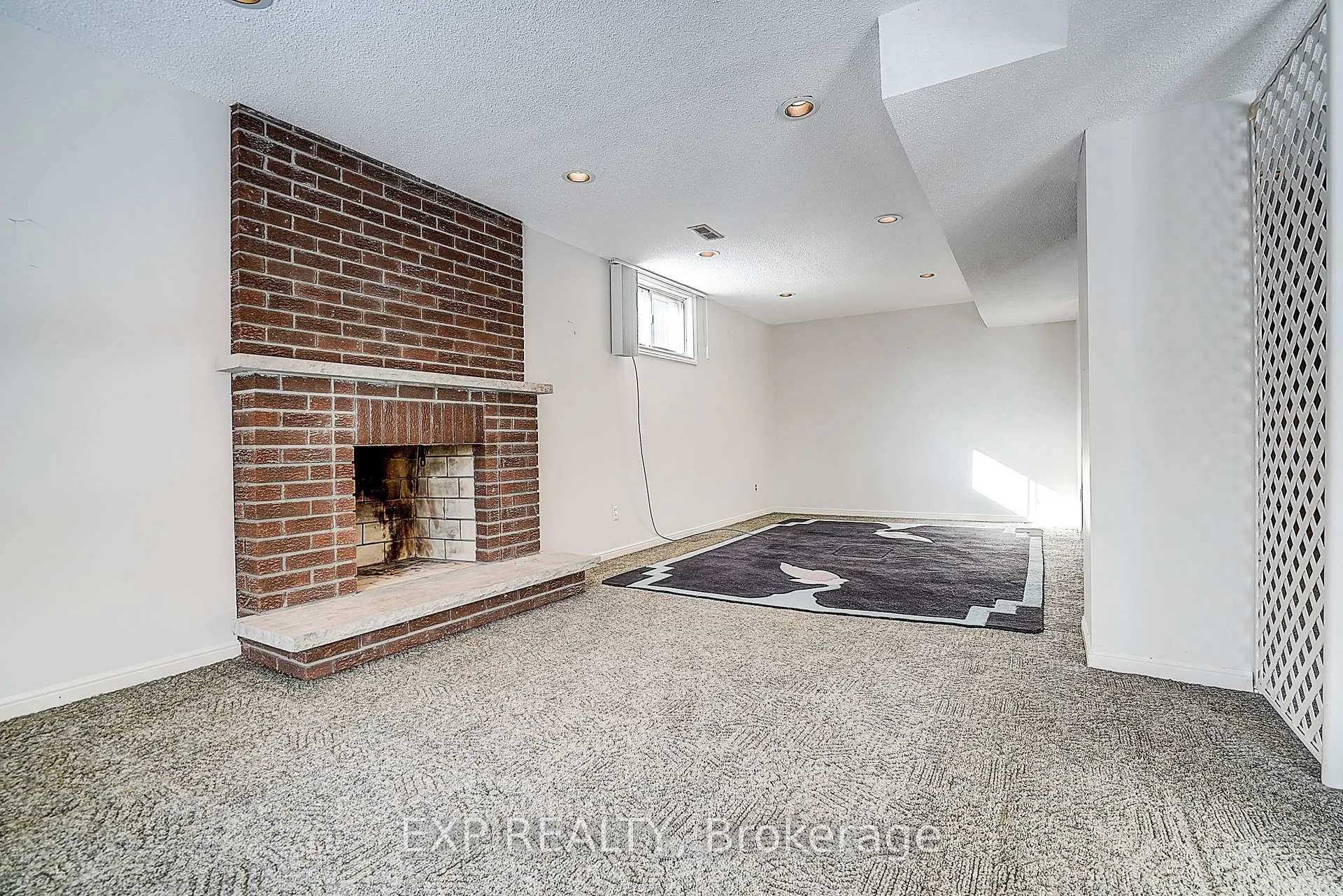 Photo 32 of 27 Pining Road, Markham, Aileen-Willowbrook — HOMEH