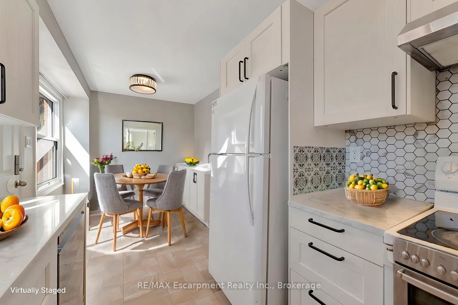 Photo 8 of Unit 15, 165 Green Valley Drive, Kitchener — HOMEH