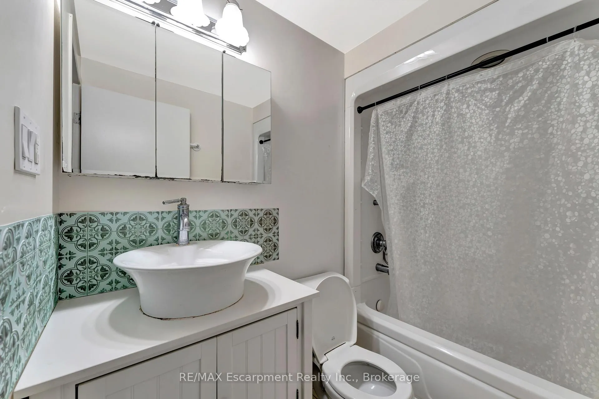 Photo 16 of Unit 15, 165 Green Valley Drive, Kitchener — HOMEH