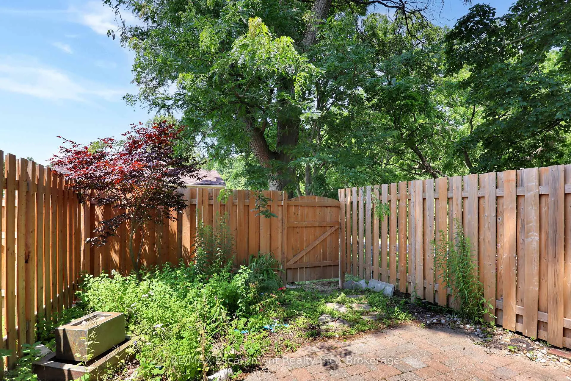 Photo 20 of Unit 15, 165 Green Valley Drive, Kitchener — HOMEH