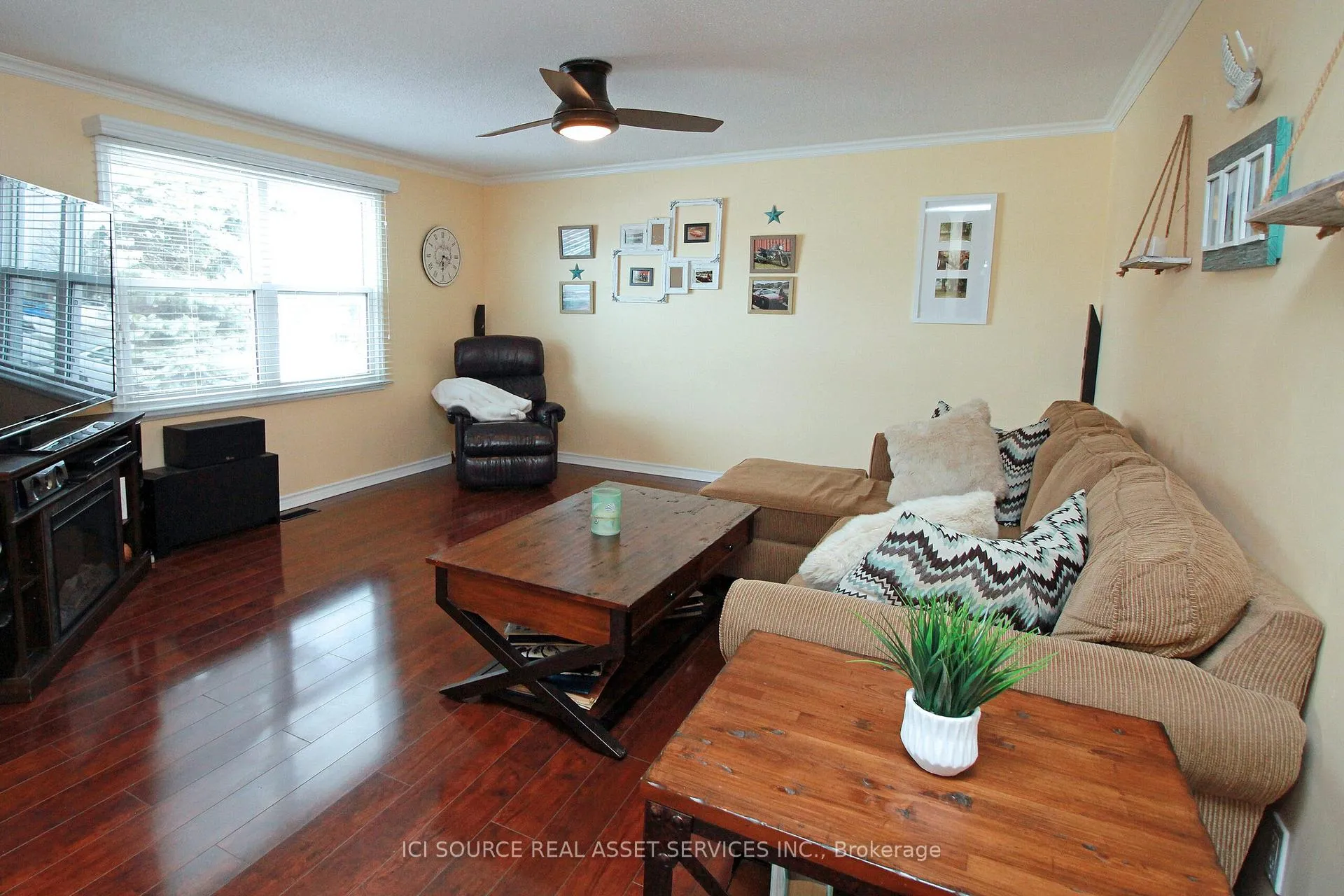 Photo 5 of 15 Driftwood Lane, Clarington, Bowmanville — HOMEH