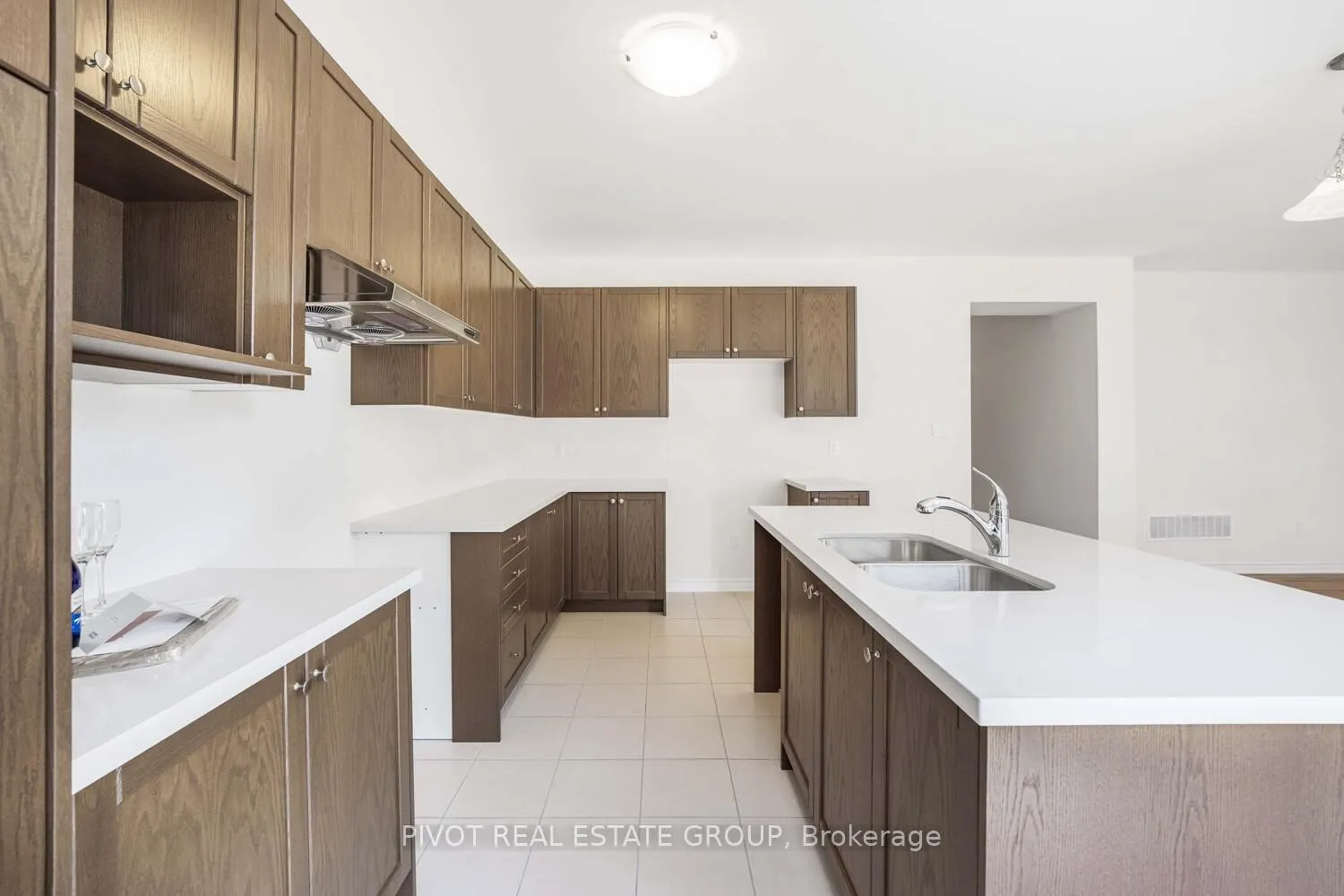 Photo 14 of 62 Tweedhill Avenue, Caledon, Rural Caledon — HOMEH