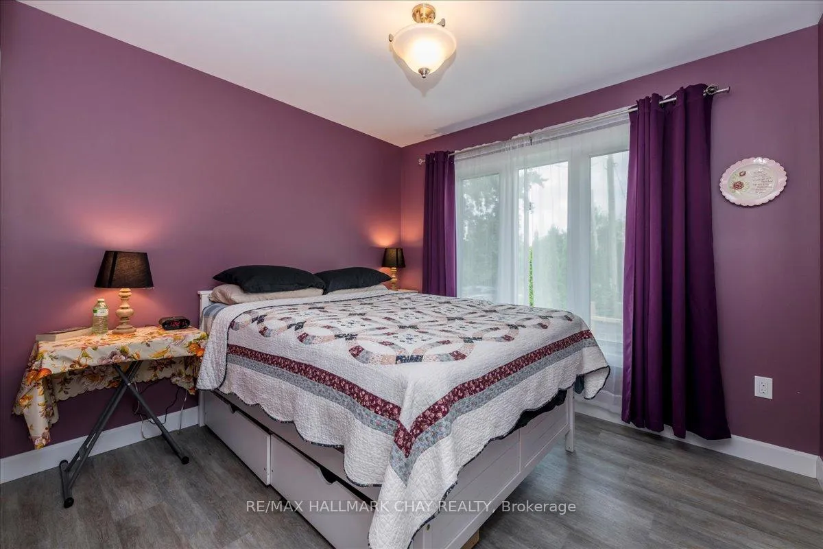 Photo 11 of 1115 Shore Acres Drive, Innisfil, Gilford — HOMEH