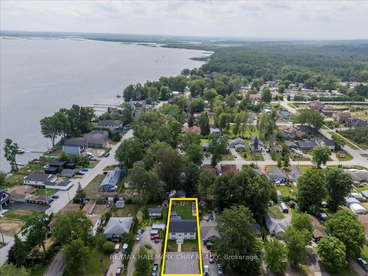 Photo 25 of 1115 Shore Acres Drive, Innisfil, Gilford — HOMEH