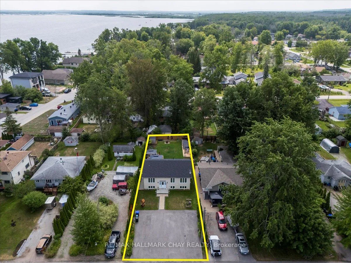 Photo 26 of 1115 Shore Acres Drive, Innisfil, Gilford — HOMEH