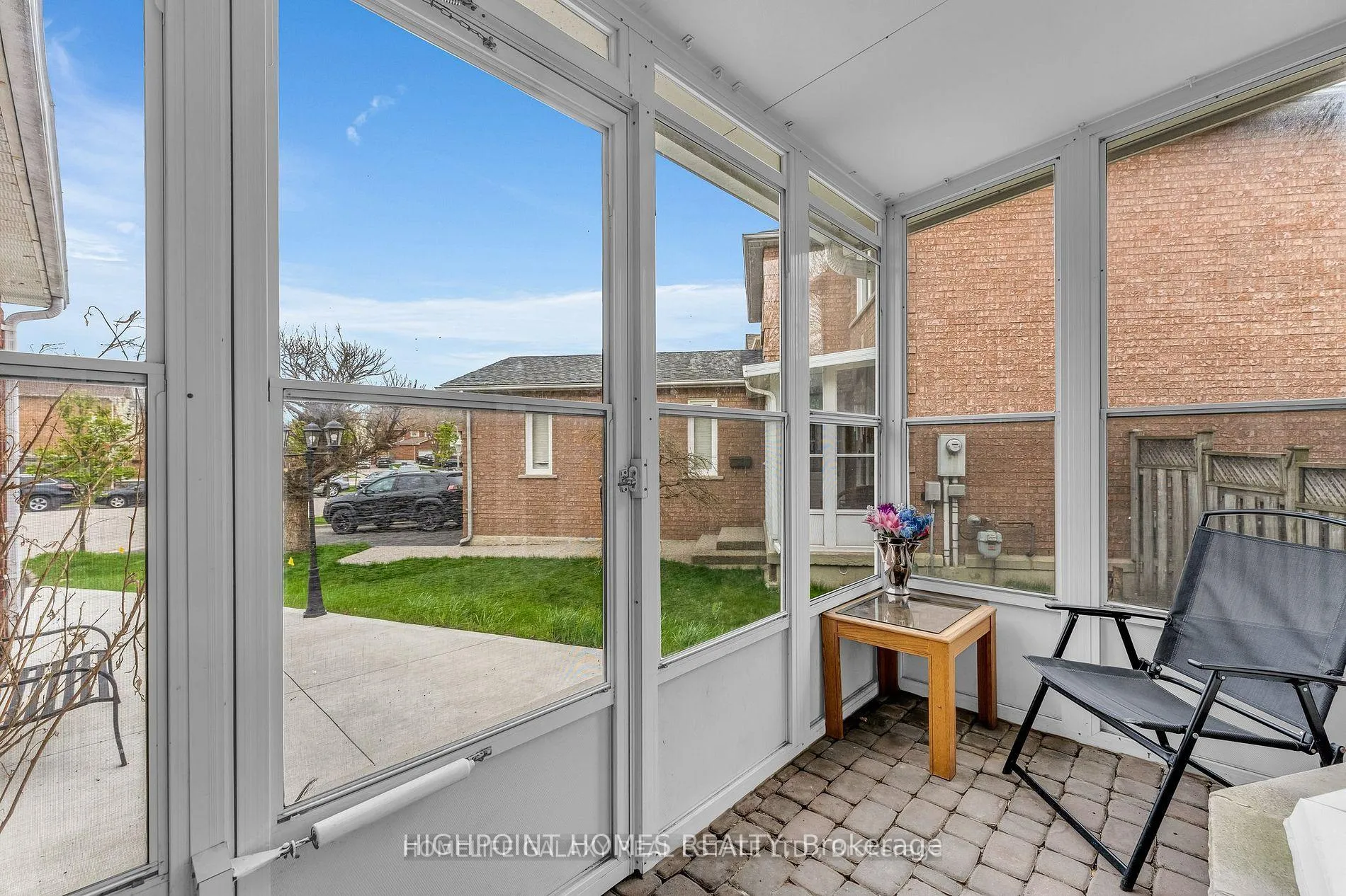 Photo 3 of 14 Large Court, Brampton, Westgate — HOMEH
