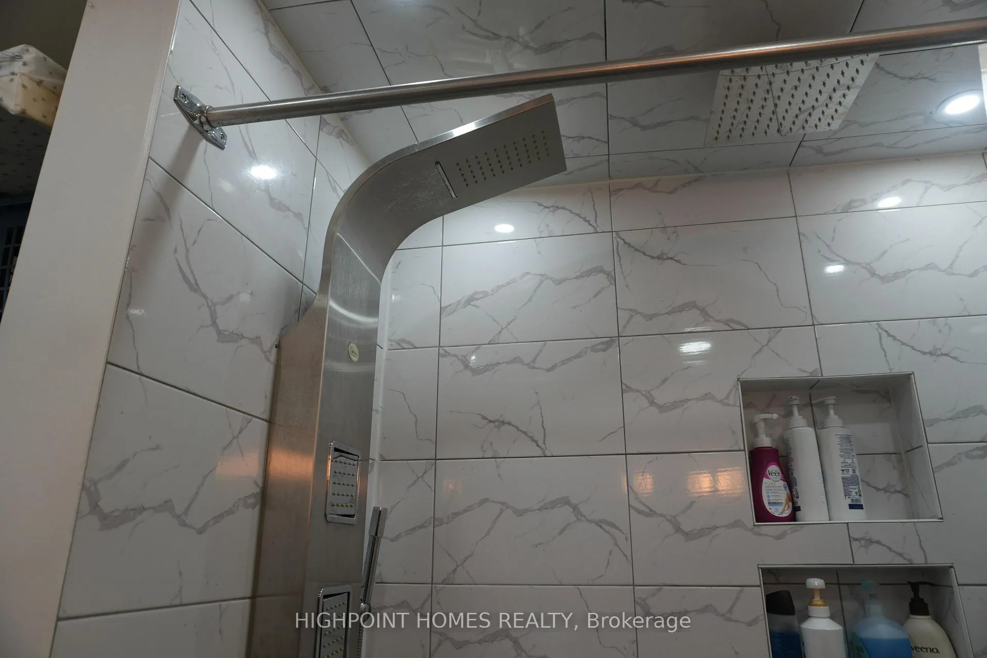 Photo 30 of 14 Large Court, Brampton, Westgate — HOMEH