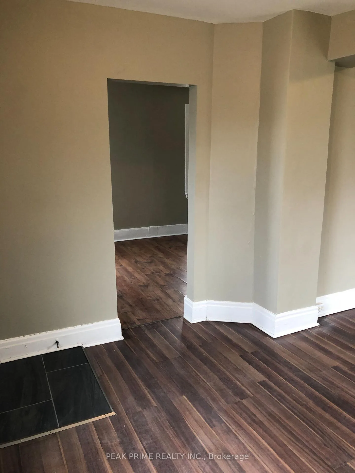 Photo 2 of Unit 1, 30 Hamilton Street, St. Catharines, Western Hill — HOMEH