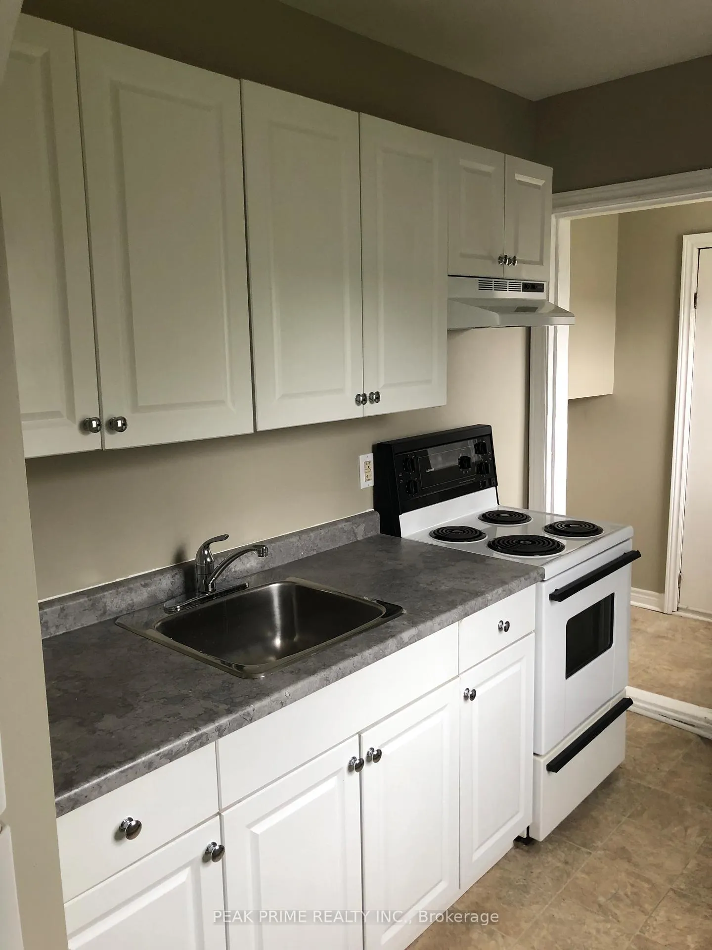 Photo 7 of Unit 1, 30 Hamilton Street, St. Catharines, Western Hill — HOMEH