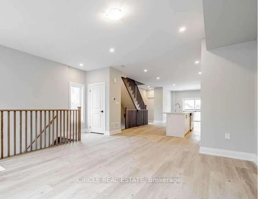 Photo 5 of 1489 Purchase Place, Innisfil, Lefroy — HOMEH