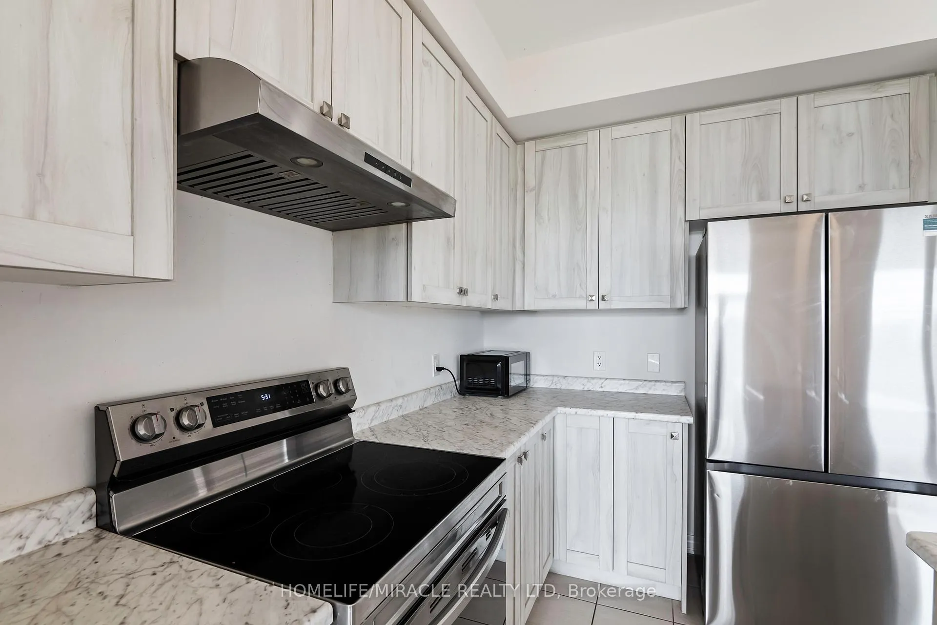 Photo 9 of 534 Red Elm Road, Shelburne — HOMEH