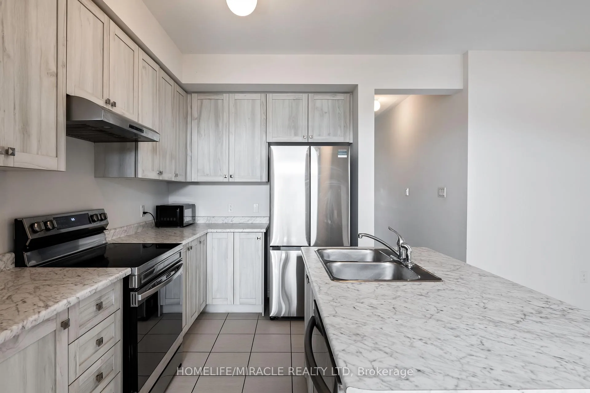 Photo 11 of 534 Red Elm Road, Shelburne — HOMEH