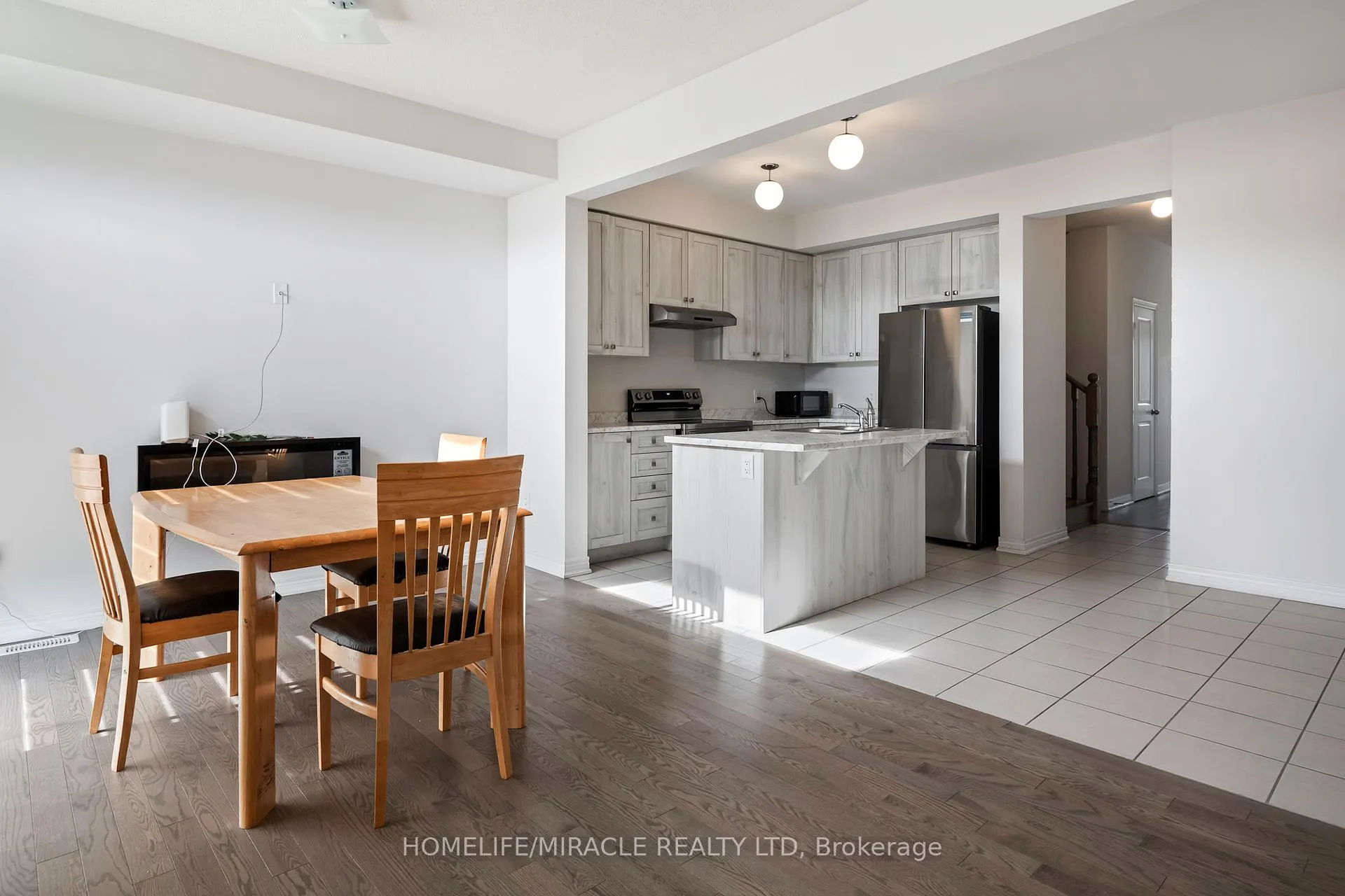 Photo 14 of 534 Red Elm Road, Shelburne — HOMEH
