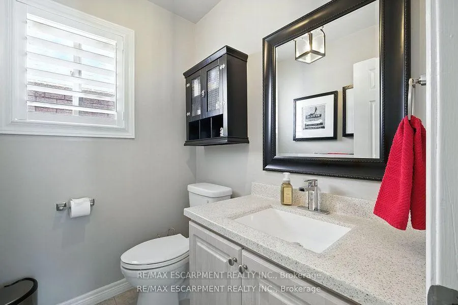 Photo 21 of 17 Hillgarden Drive, Hamilton, Stoney Creek — HOMEH