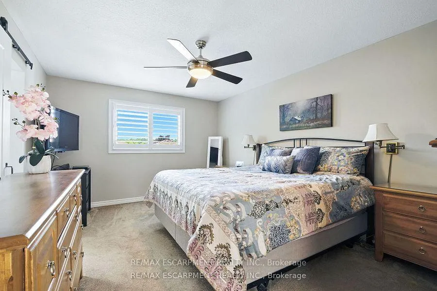 Photo 30 of 17 Hillgarden Drive, Hamilton, Stoney Creek — HOMEH