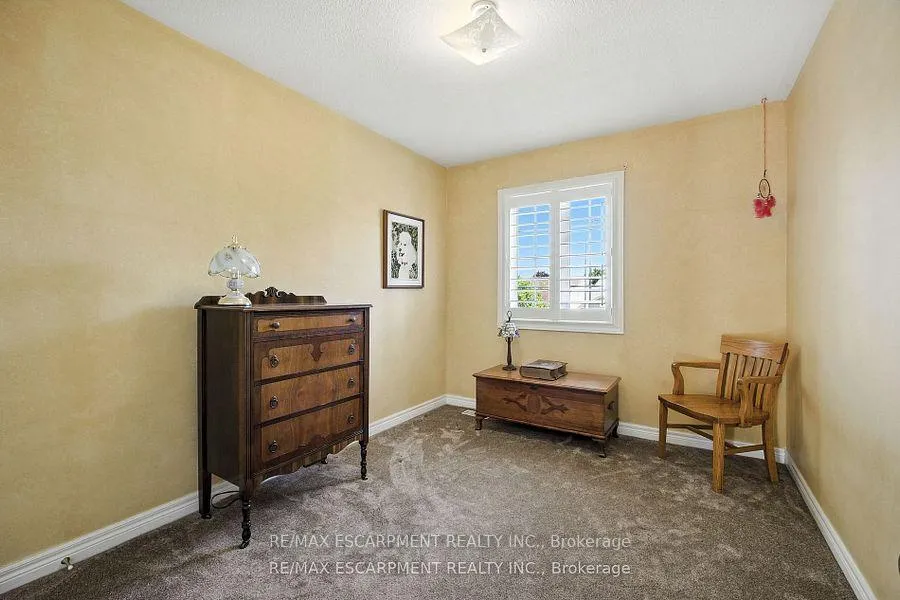 Photo 35 of 17 Hillgarden Drive, Hamilton, Stoney Creek — HOMEH