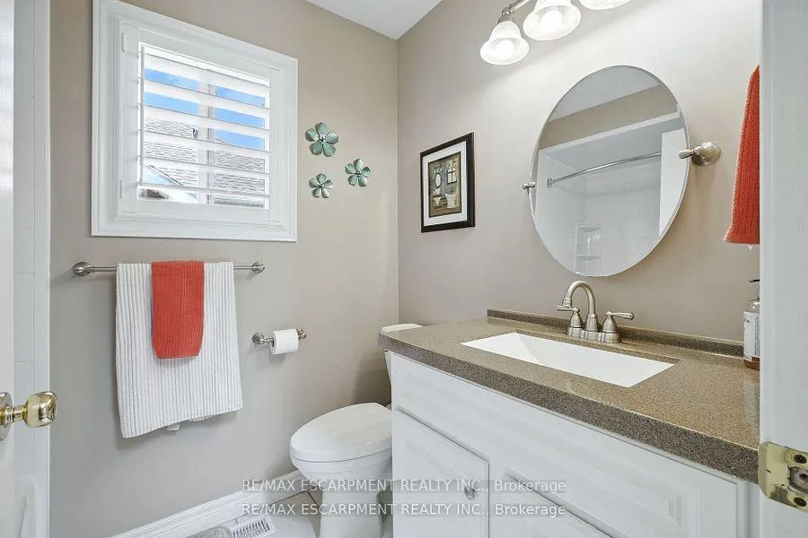Photo 36 of 17 Hillgarden Drive, Hamilton, Stoney Creek — HOMEH