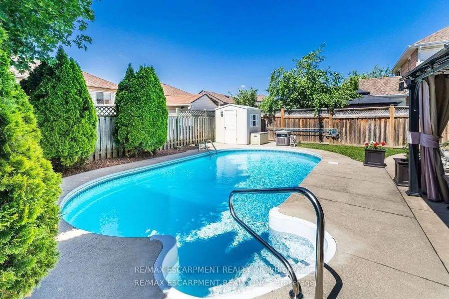 Photo 43 of 17 Hillgarden Drive, Hamilton, Stoney Creek — HOMEH