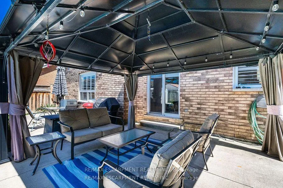 Photo 44 of 17 Hillgarden Drive, Hamilton, Stoney Creek — HOMEH