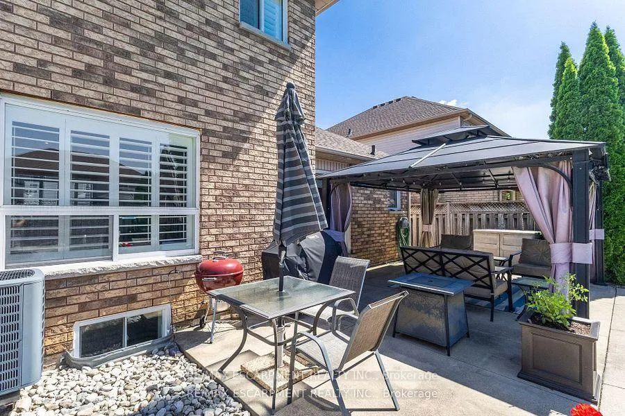Photo 47 of 17 Hillgarden Drive, Hamilton, Stoney Creek — HOMEH
