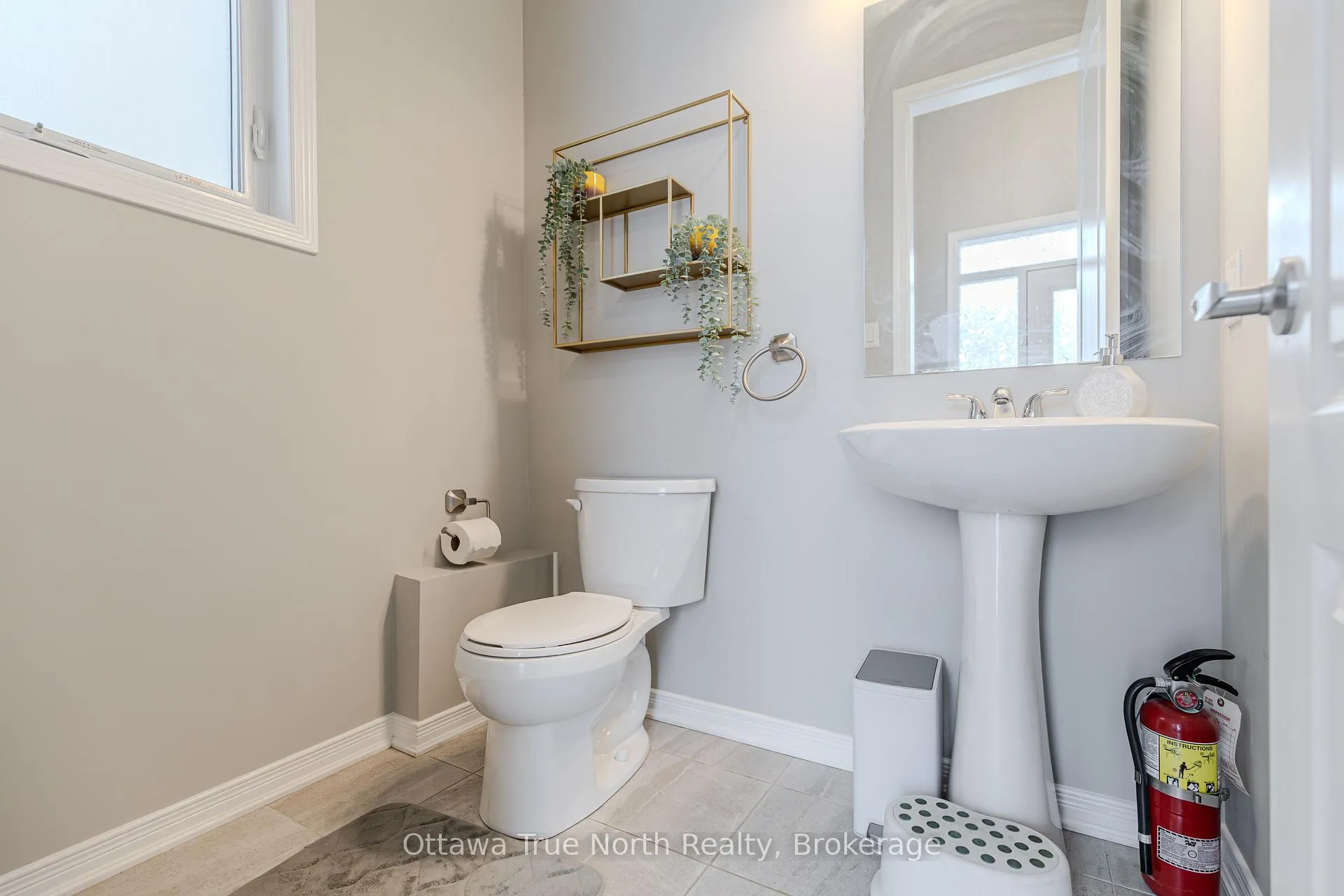 Photo 4 of 221 Don Brown Private, Ottawa, Kanata - Emerald Meadows/Trailwest — HOMEH