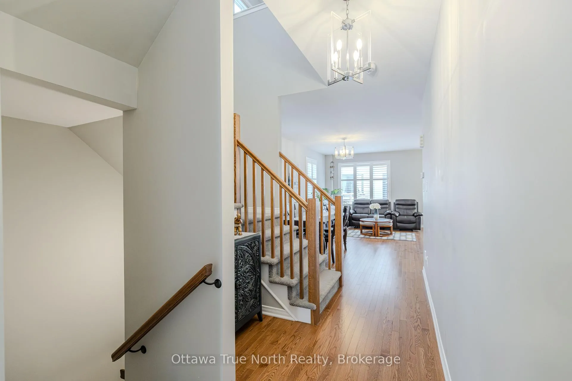 Photo 5 of 221 Don Brown Private, Ottawa, Kanata - Emerald Meadows/Trailwest — HOMEH