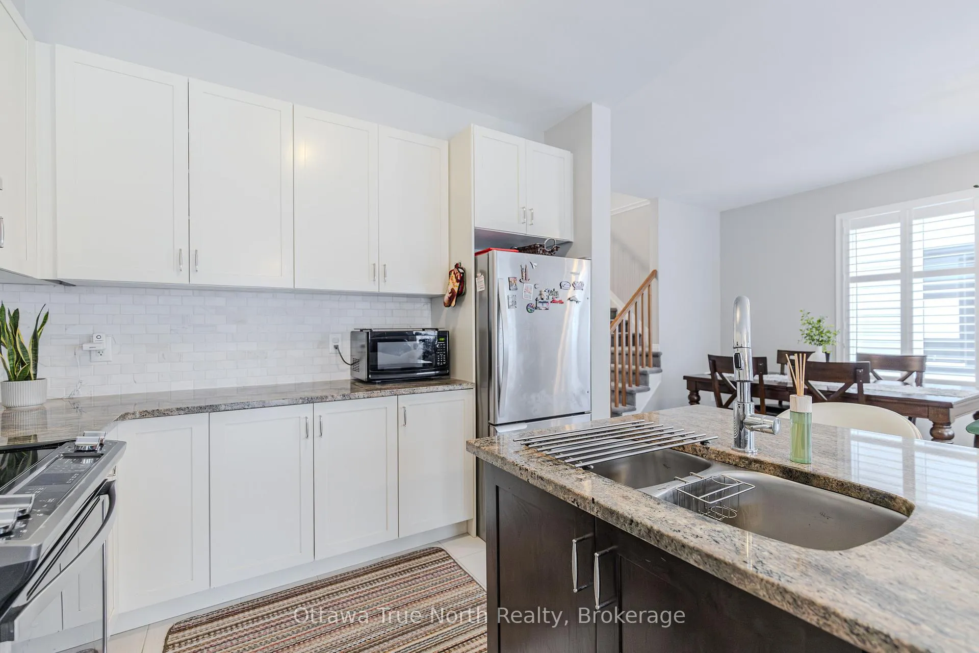 Photo 14 of 221 Don Brown Private, Ottawa, Kanata - Emerald Meadows/Trailwest — HOMEH