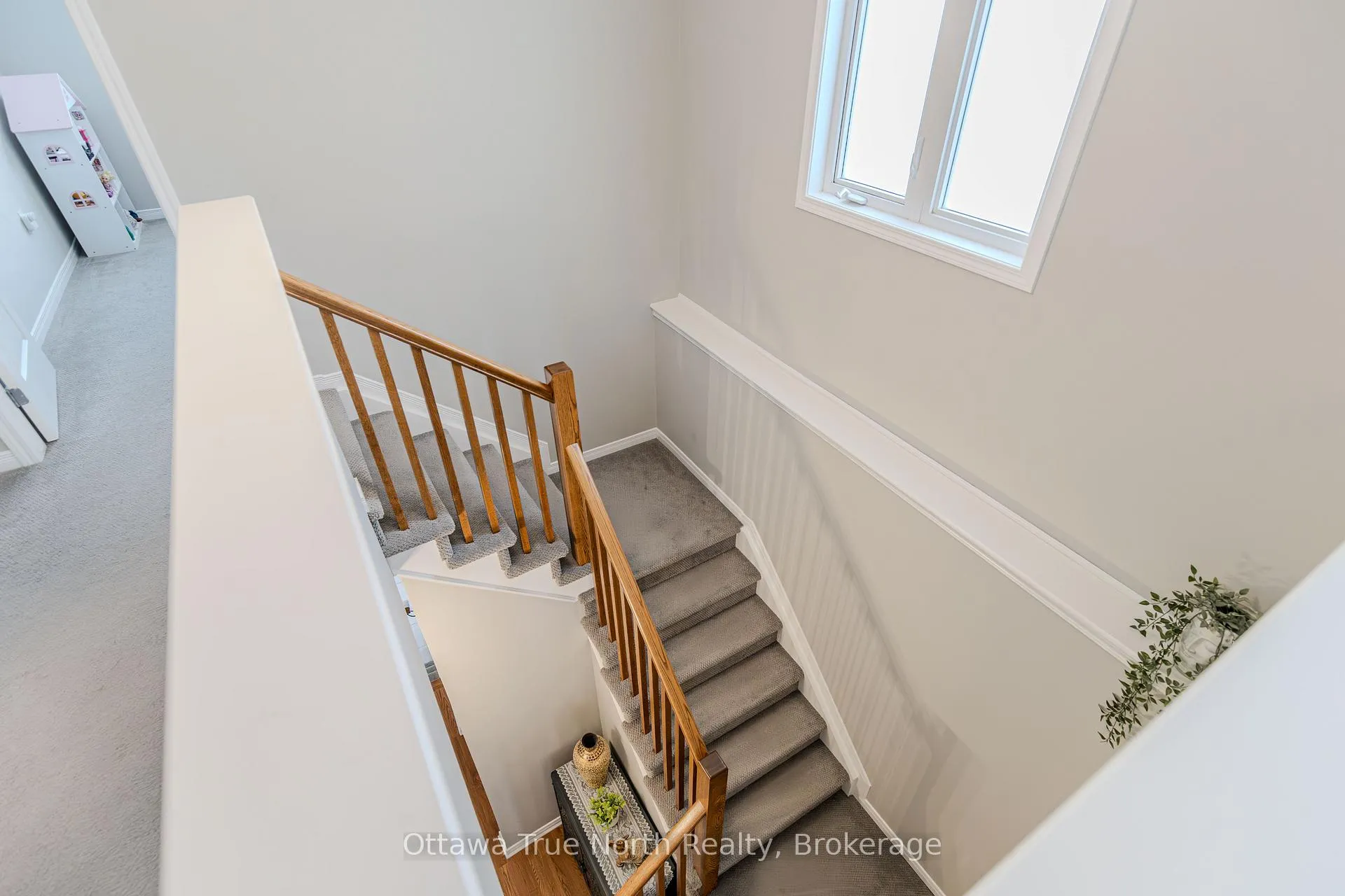 Photo 24 of 221 Don Brown Private, Ottawa, Kanata - Emerald Meadows/Trailwest — HOMEH