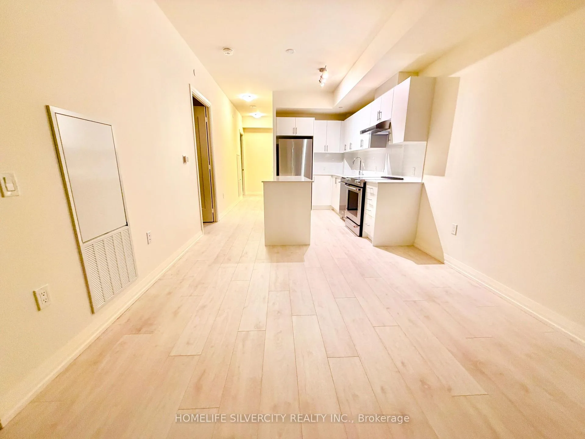 Photo 14 of Unit 409, 27 Korda Gate, Vaughan, Vellore Village — HOMEH