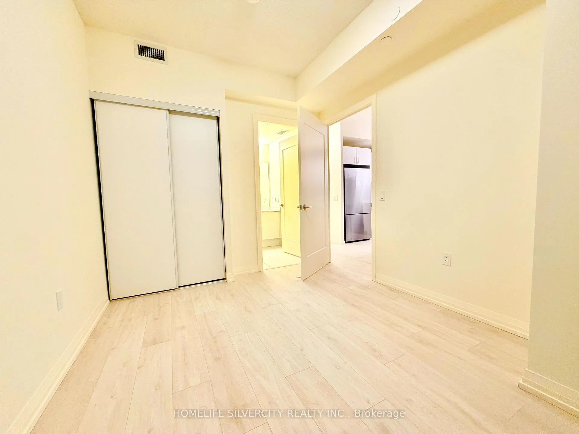 Photo 18 of Unit 409, 27 Korda Gate, Vaughan, Vellore Village — HOMEH