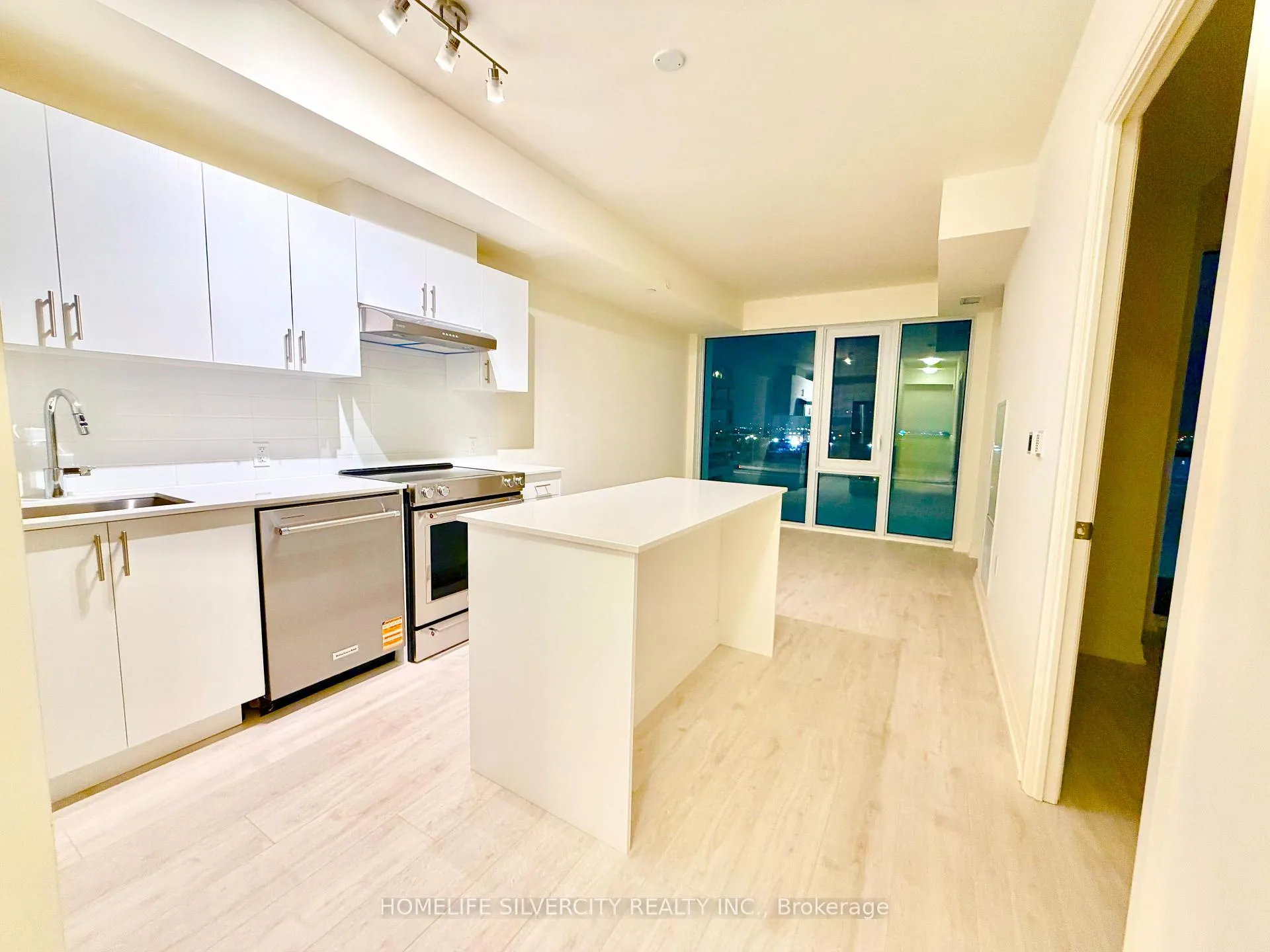 Photo 19 of Unit 409, 27 Korda Gate, Vaughan, Vellore Village — HOMEH